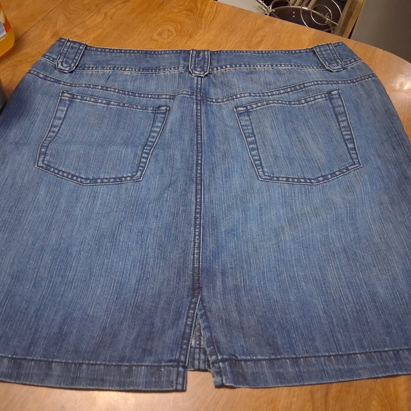 Faded Glory Dark Denim Cargo Skirt - Picture 6 of 6